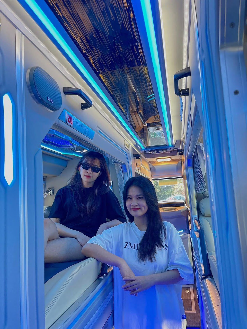 Xe Limousine Giường Nằm Đôi Đà Lạt - Tổng đài đặt vé limousine giường nằm đôi Sài Gòn - Đà Lạt 5 Xe Limousine Sai gon - Da Lat