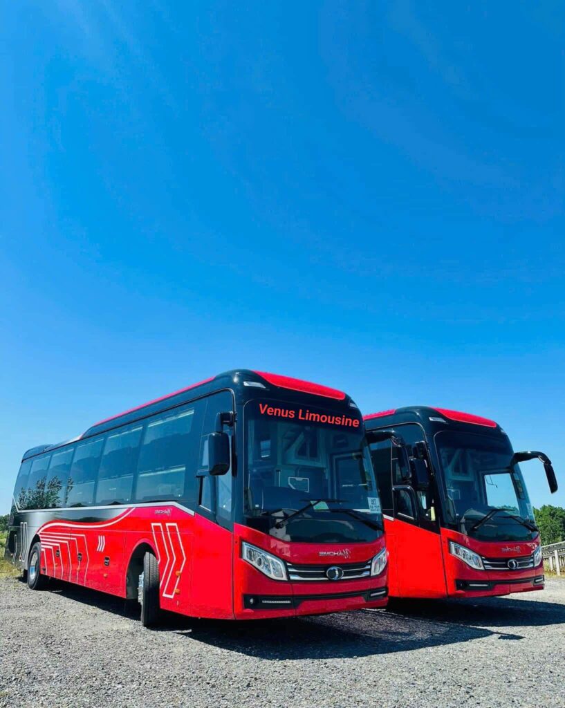 Xe Limousine Giường Nằm Đôi Đà Lạt - Tổng đài đặt vé limousine giường nằm đôi Sài Gòn - Đà Lạt 1 Venus Limousine Bình Dương - Đà Lạt
