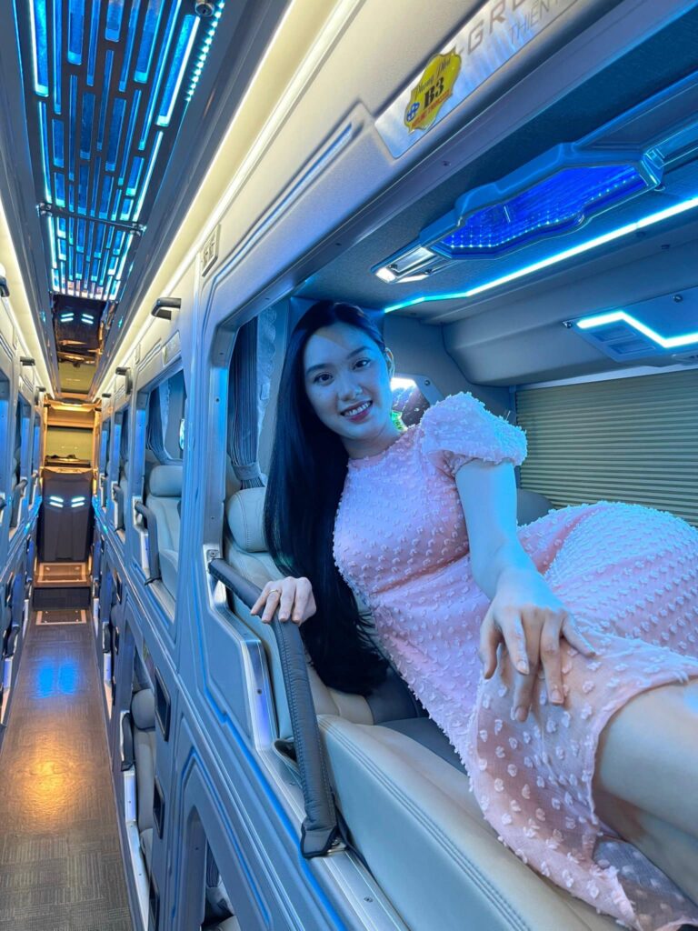 Xe Venus Limousine Huế - Đà Lạt: xe phòng nằm đôi cao cấp 4 Limousine Huế - Đà Lạt phòng đôi đầy đủ tiện nghi
